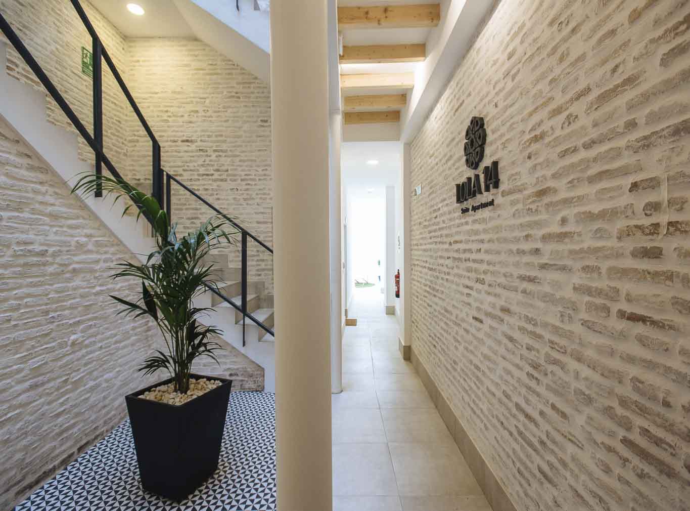 Lola 14 - Apartamentos turísticos con piscina en Sevilla – Magno Apartments
